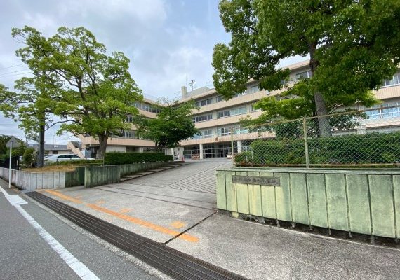 金沢市立扇台小学校