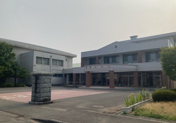 磯部小学校