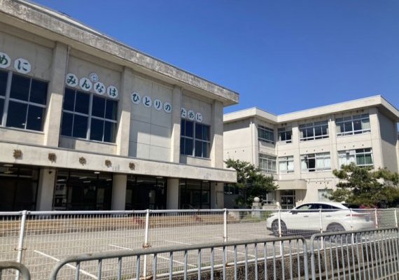 福井市進明中学校