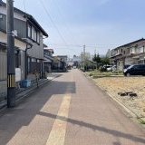 南側前面道路（東側から撮影）幅員5.0ｍ