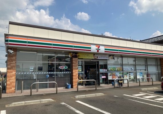 セブンイレブン春江町江留下店