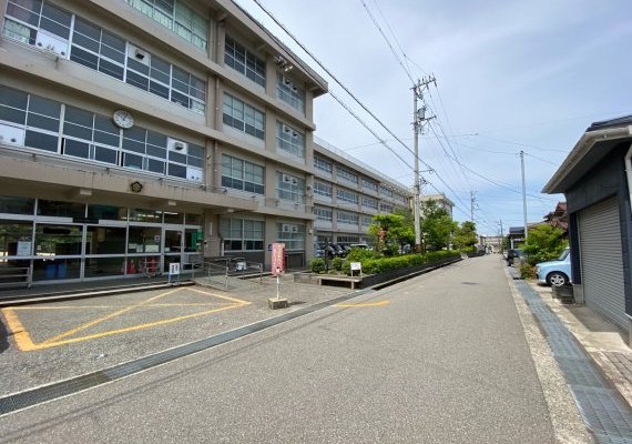 金沢市立富樫小学校