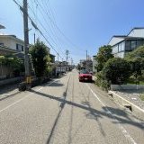 南側前面道路（東側から撮影）幅員：6.79ｍ　間口：7.11ｍ