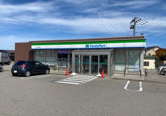 ファミリーマート金沢金石東店