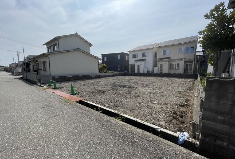 敷地全体（北西側から撮影）