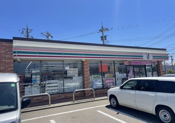 セブンイレブン金沢三池店