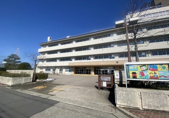 金沢市立港中学校