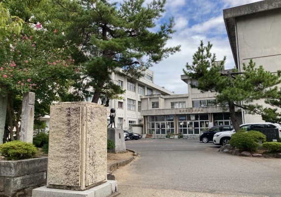 社南小学校