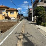 東側前面道路（南側から撮影）幅員4.85ｍ