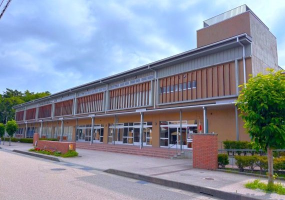 金沢市立小立野小学校