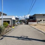 北側前面道路（西側から撮影）幅員:6.0m