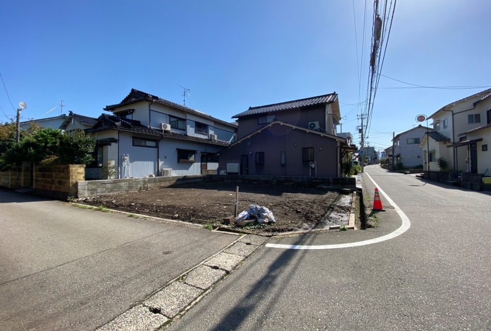 敷地全体（北西側から撮影）