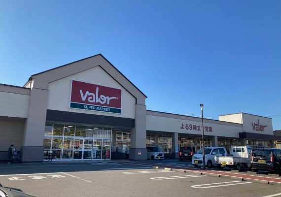 スーパーマーケットバロー新田塚　