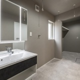 【類似参考物件写真】クローク併設のランドリールーム