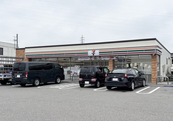 セブンイレブン富山経堂店