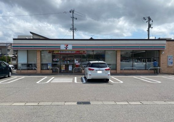 セブン・イレブン野々市住吉店