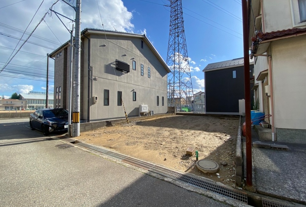 敷地全体（北西側から撮影）