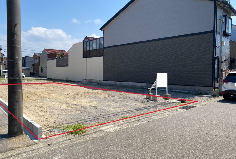 敷地全体（北西側から撮影）