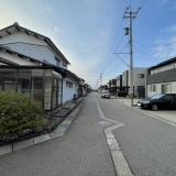 北側前面道路（東側から撮影）幅員：5.92m