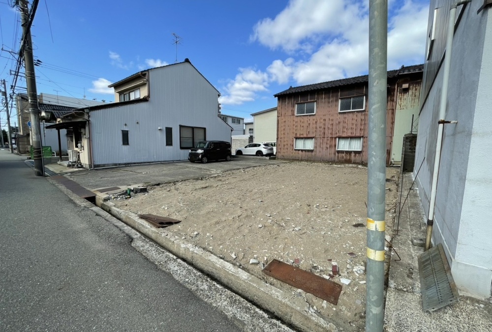 敷地全体（東側から撮影）