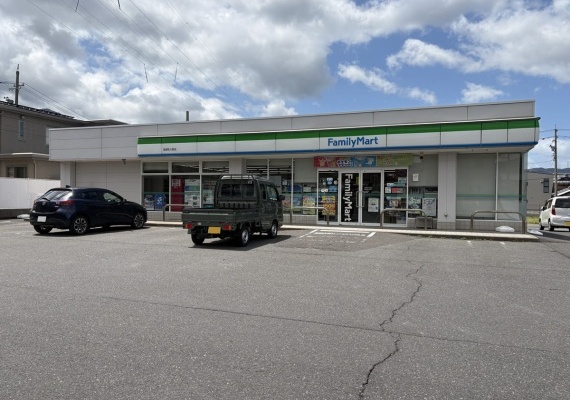 ファミリーマート敦賀和久野店