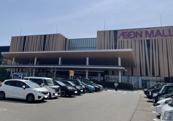 イオンモール新小松