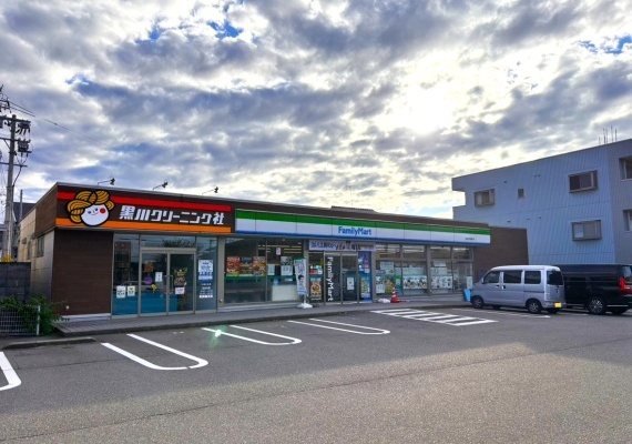 ファミリーマート金沢伏見新町／G店