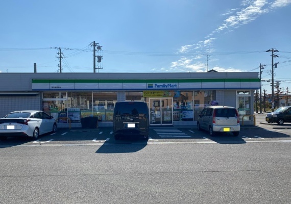 ファミリーマート金沢高尾南店