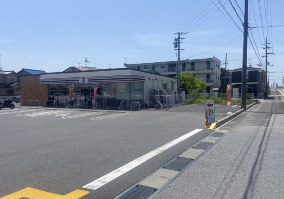 セブンイレブン彦根八坂町店　