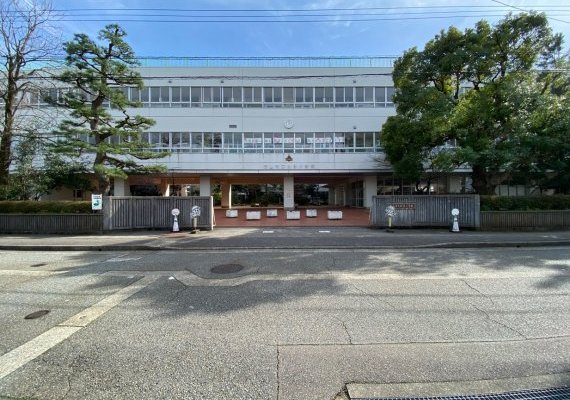 白山市立松任小学校