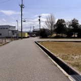 東側前面道路（北側より撮影）幅員：6.22ｍ