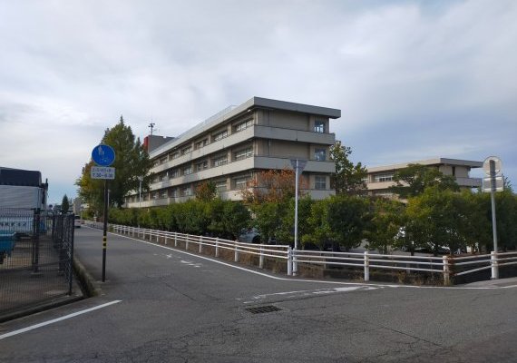 金沢市立西南部小学校