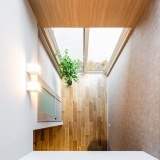 吹抜から間接的に光を採りこめて、家全体が明るい住まいになります♪