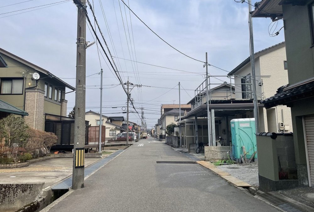 前面道路（西側から撮影）幅員：6.32ｍ　間口：6.99ｍ