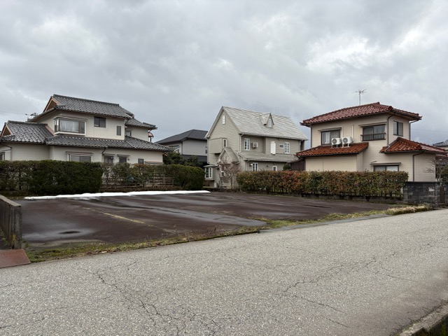 前面道路含む現地写真（2025年3月撮影）