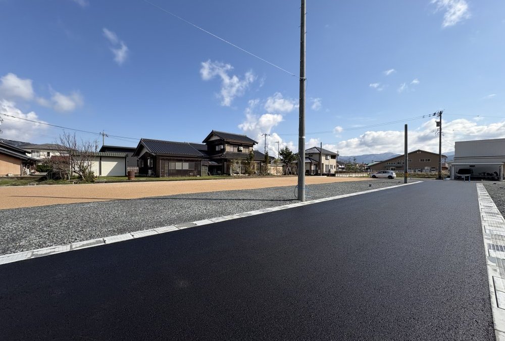 A区画現地前面道路