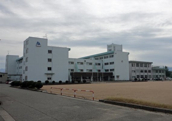 奥田中学校