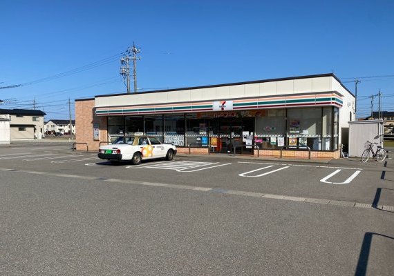 セブンイレブン白山中成2丁目店
