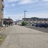 東側前面道路