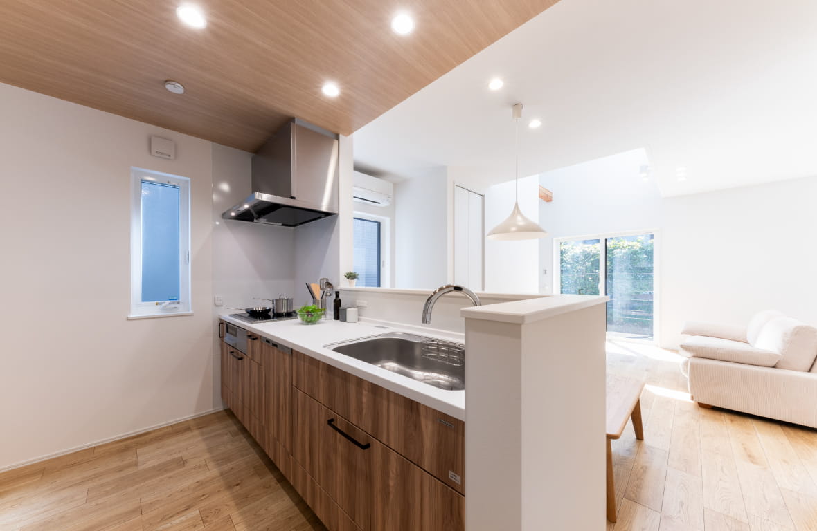 光と木のぬくもりに包まれる、余白を楽しむ家｜富山県富山市｜分譲住宅施工事例