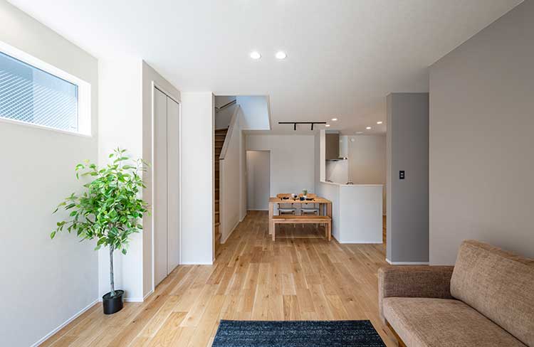 グレイッシュ×ナチュラルの優しい暮らしの家